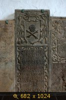 Могильная плита, с j и i вместо 1.